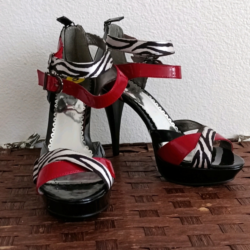 Guess Zebra and red platforms
